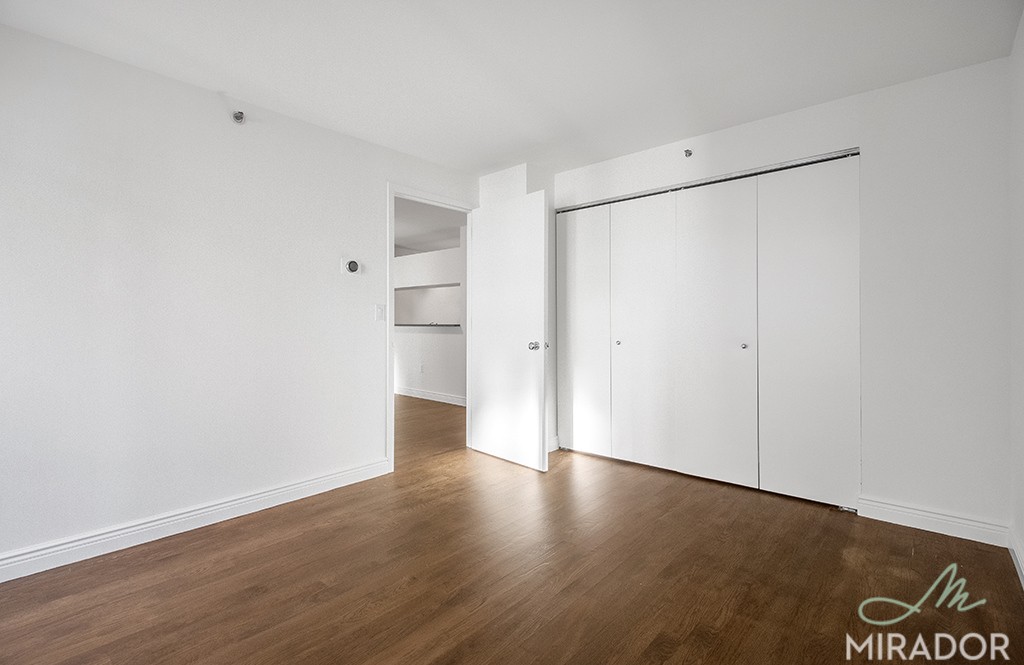 60 W 23rd Street 922