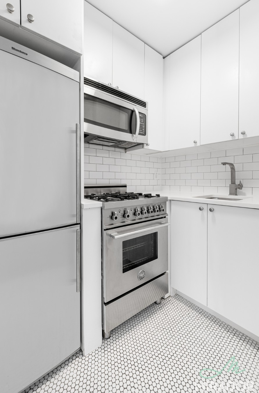 255 W 14th Street 4A