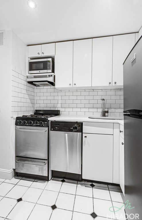 27 W 16th Street 5E