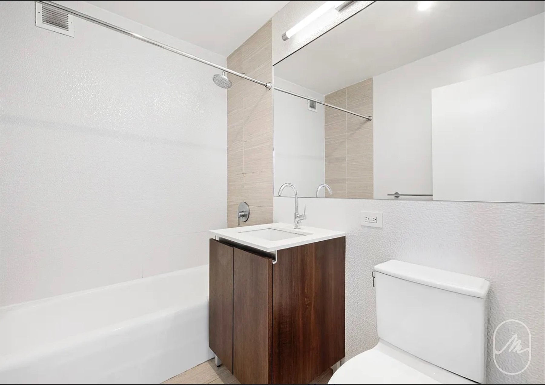 15 Park Row 9L