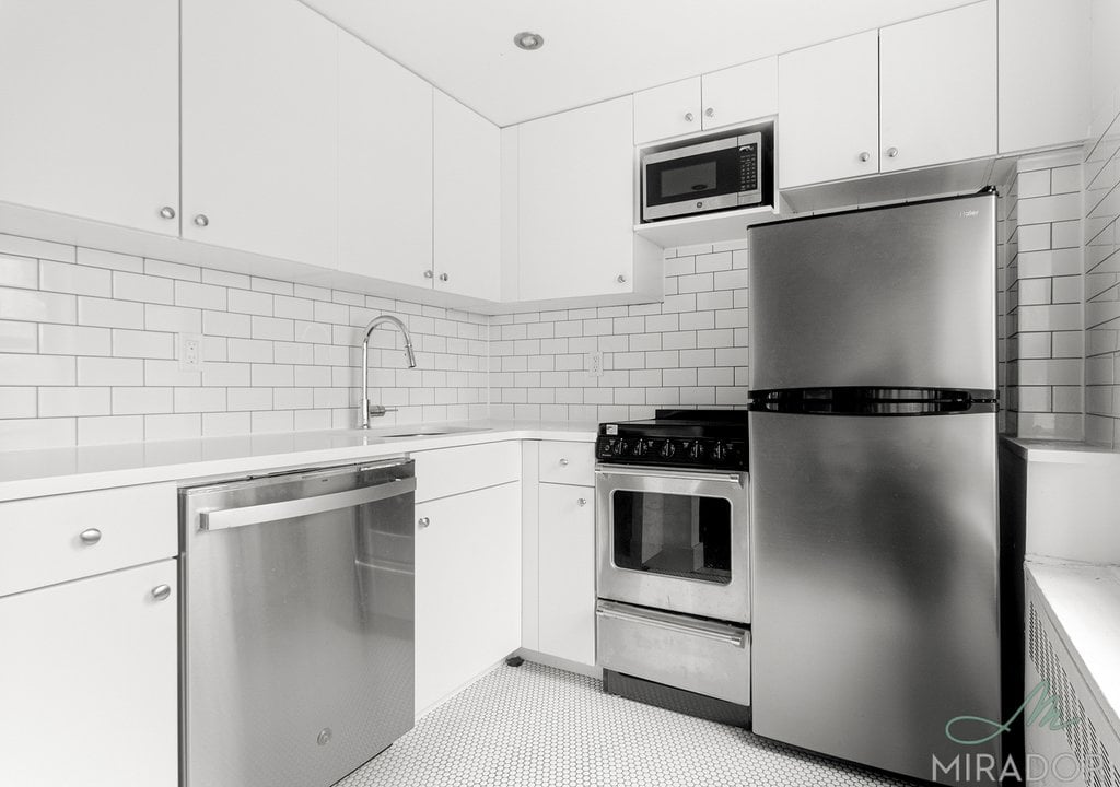 132 E 45th Street 12B