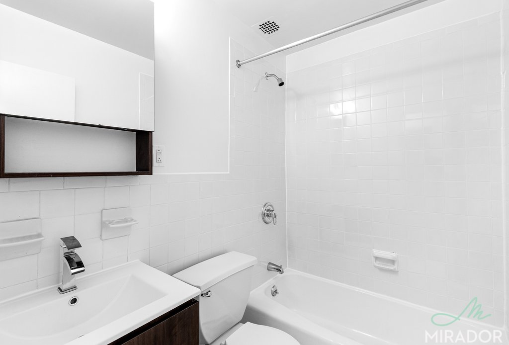 132 E 45th Street 3H