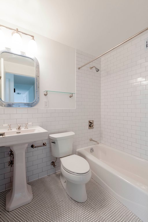 330 E 39th Street 19C