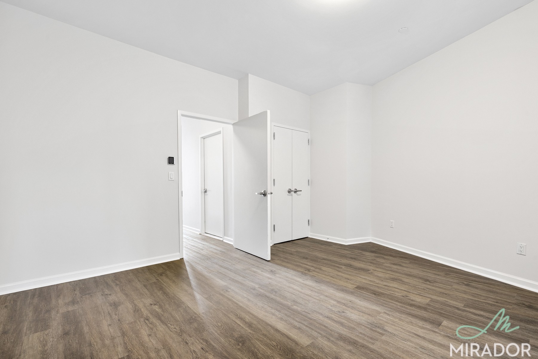 15 Park Row 19B