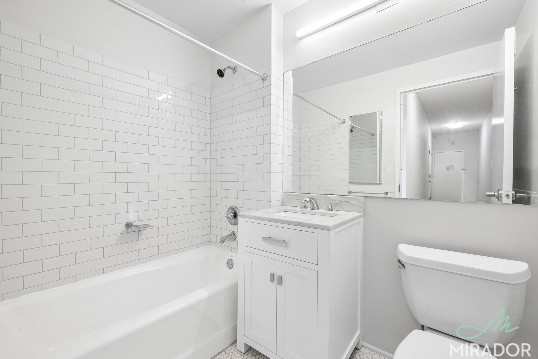15 Park Row 19B