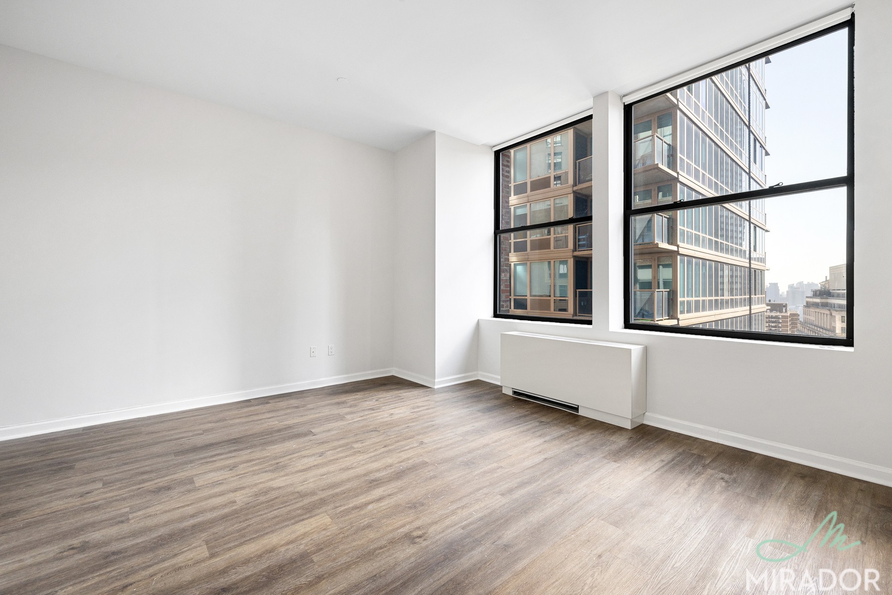 15 Park Row 19B