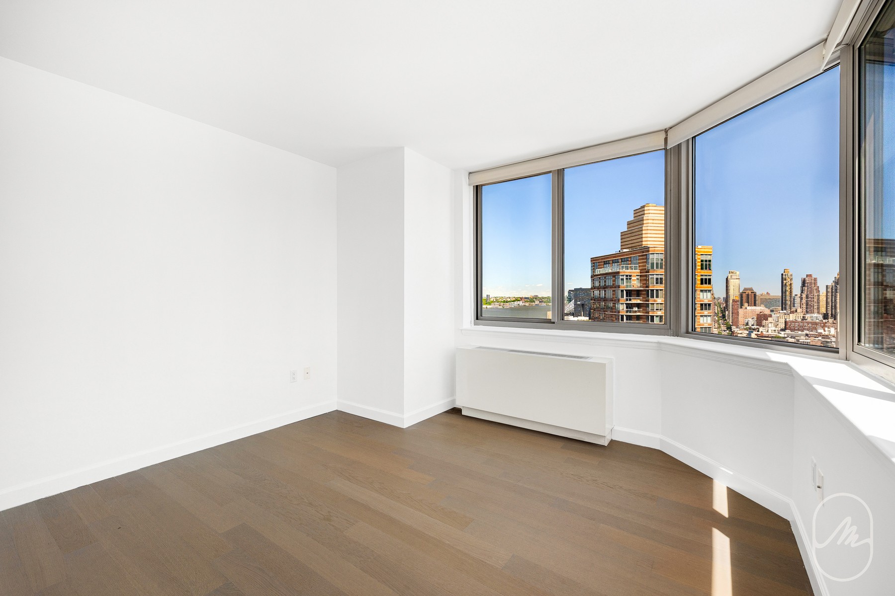 561 10th Avenue 23D