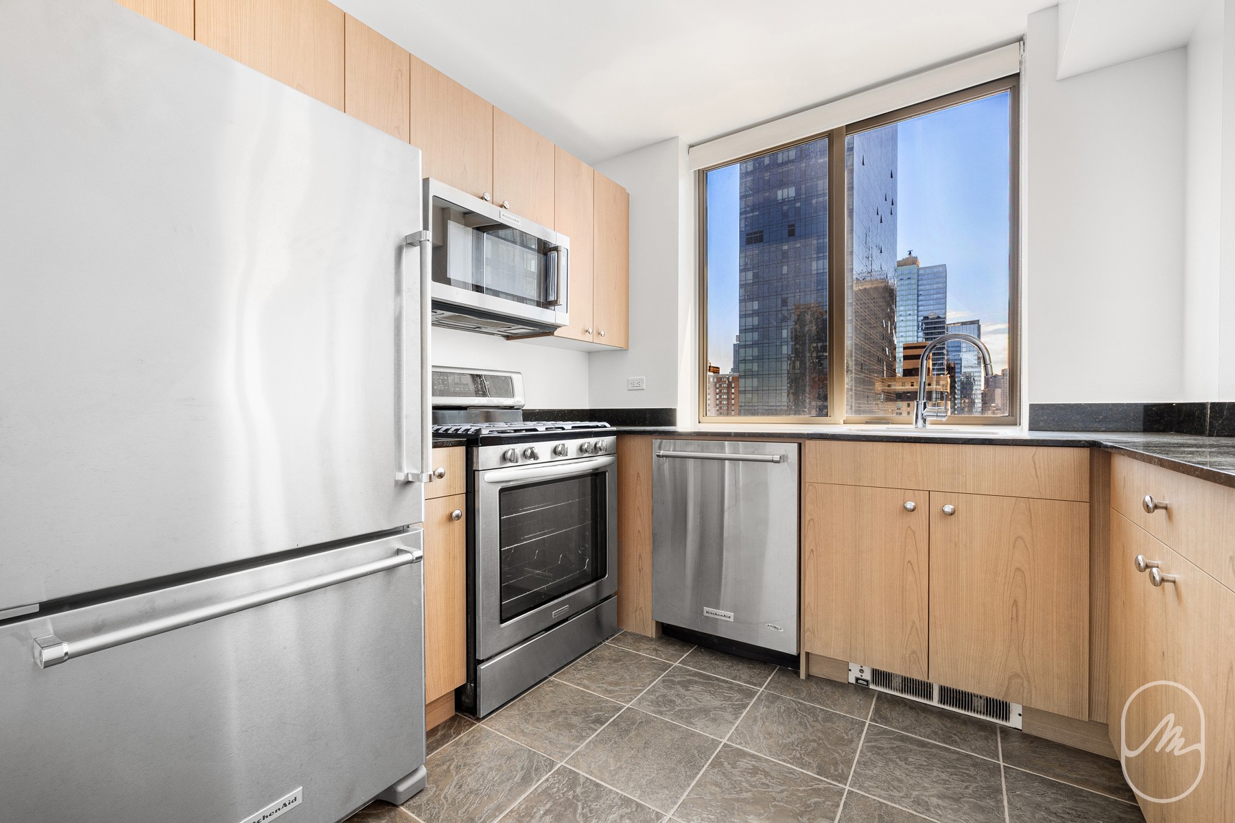 561 10th Avenue 23D