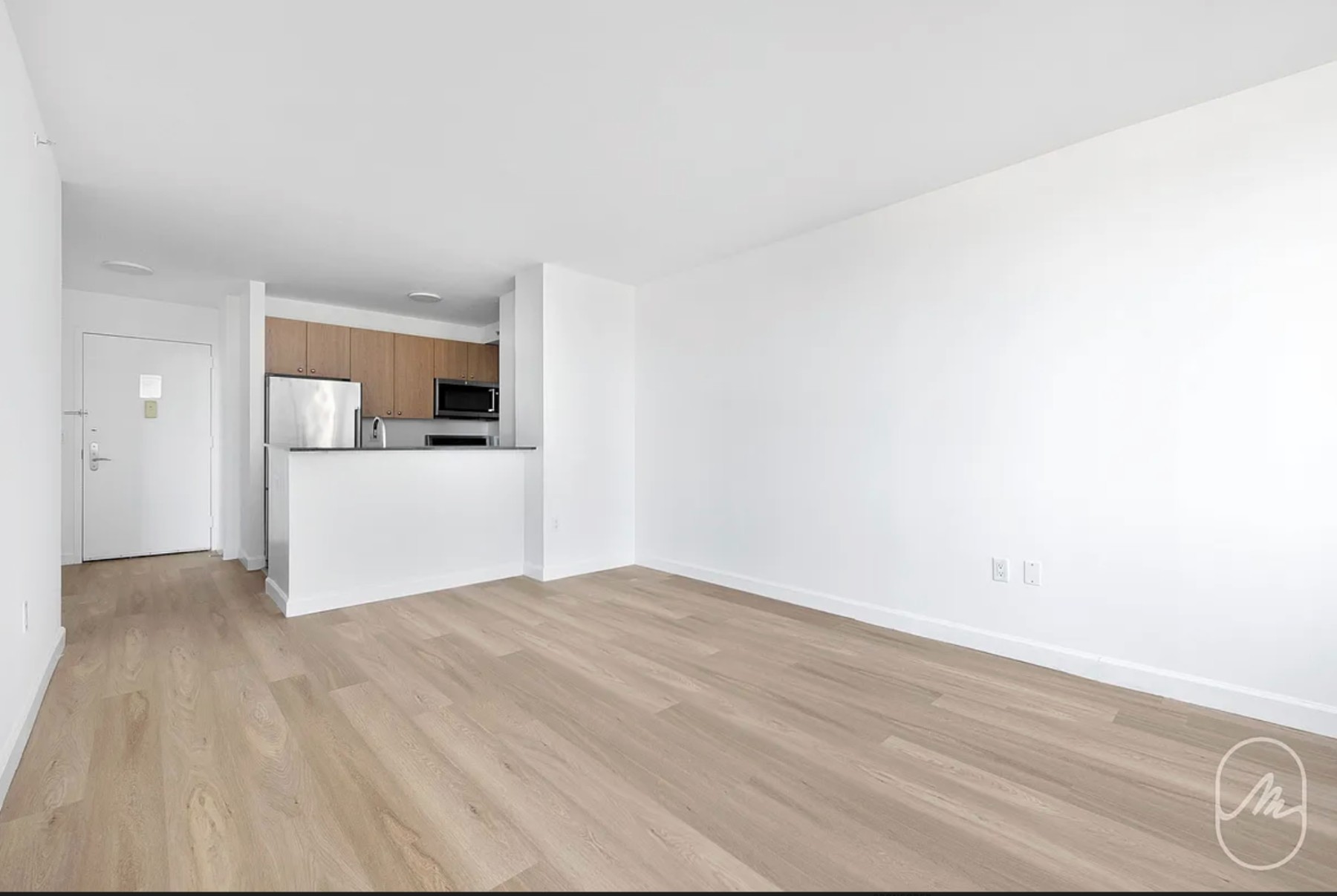 561 10th Avenue 10G