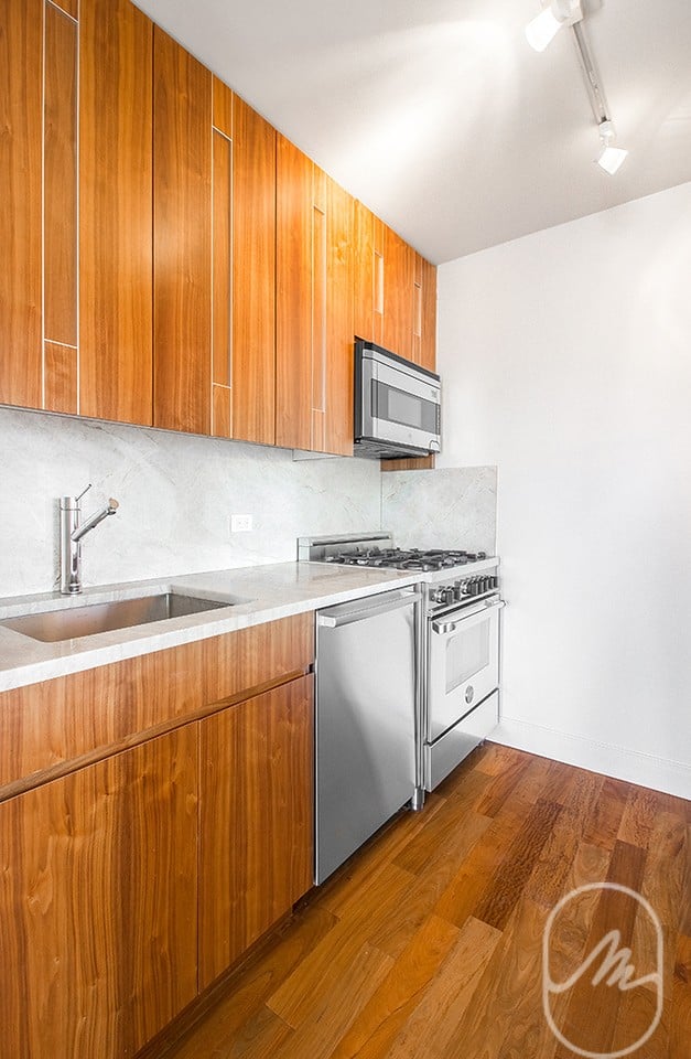 290 3rd Avenue 28B
