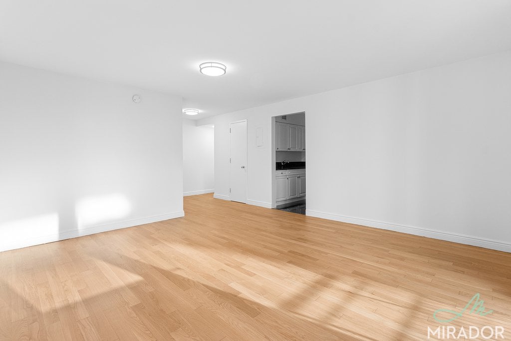 60 W 23rd Street 1045