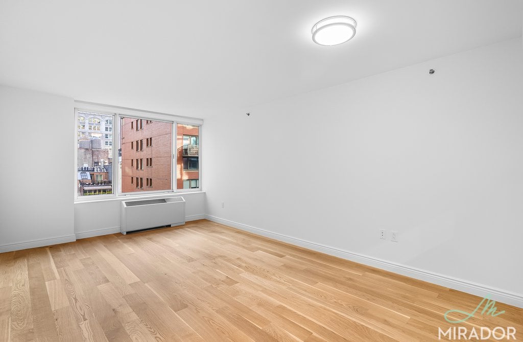 60 W 23rd Street 805