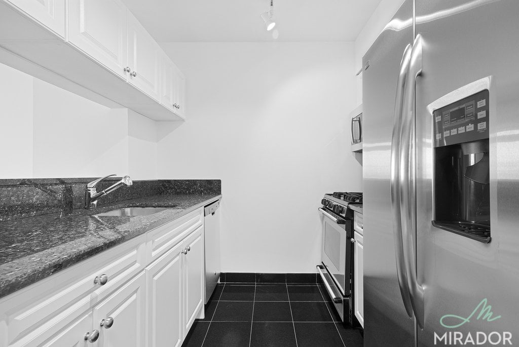 60 W 23rd Street 805
