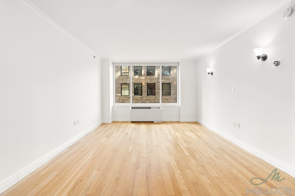 60 W 23rd Street 946