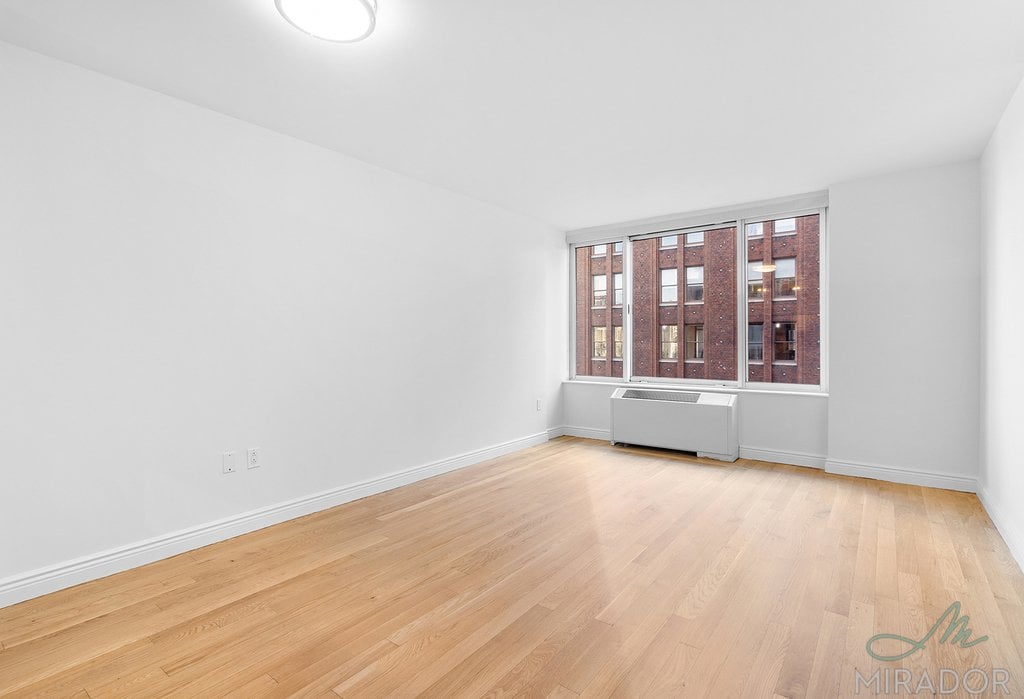 60 W 23rd Street 1018