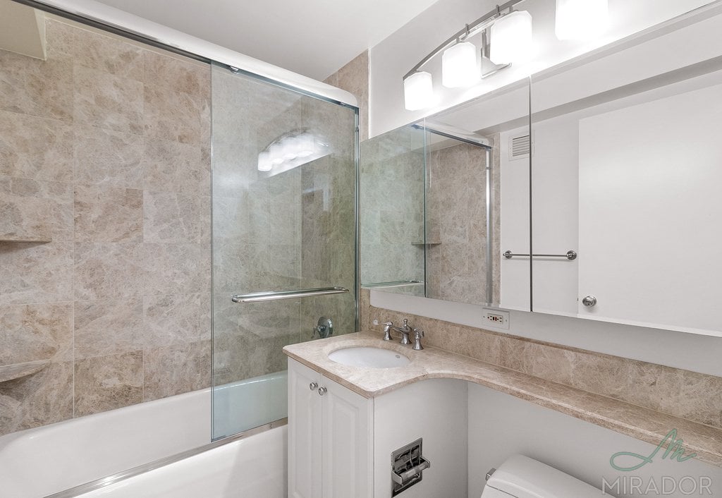60 W 23rd Street 1018