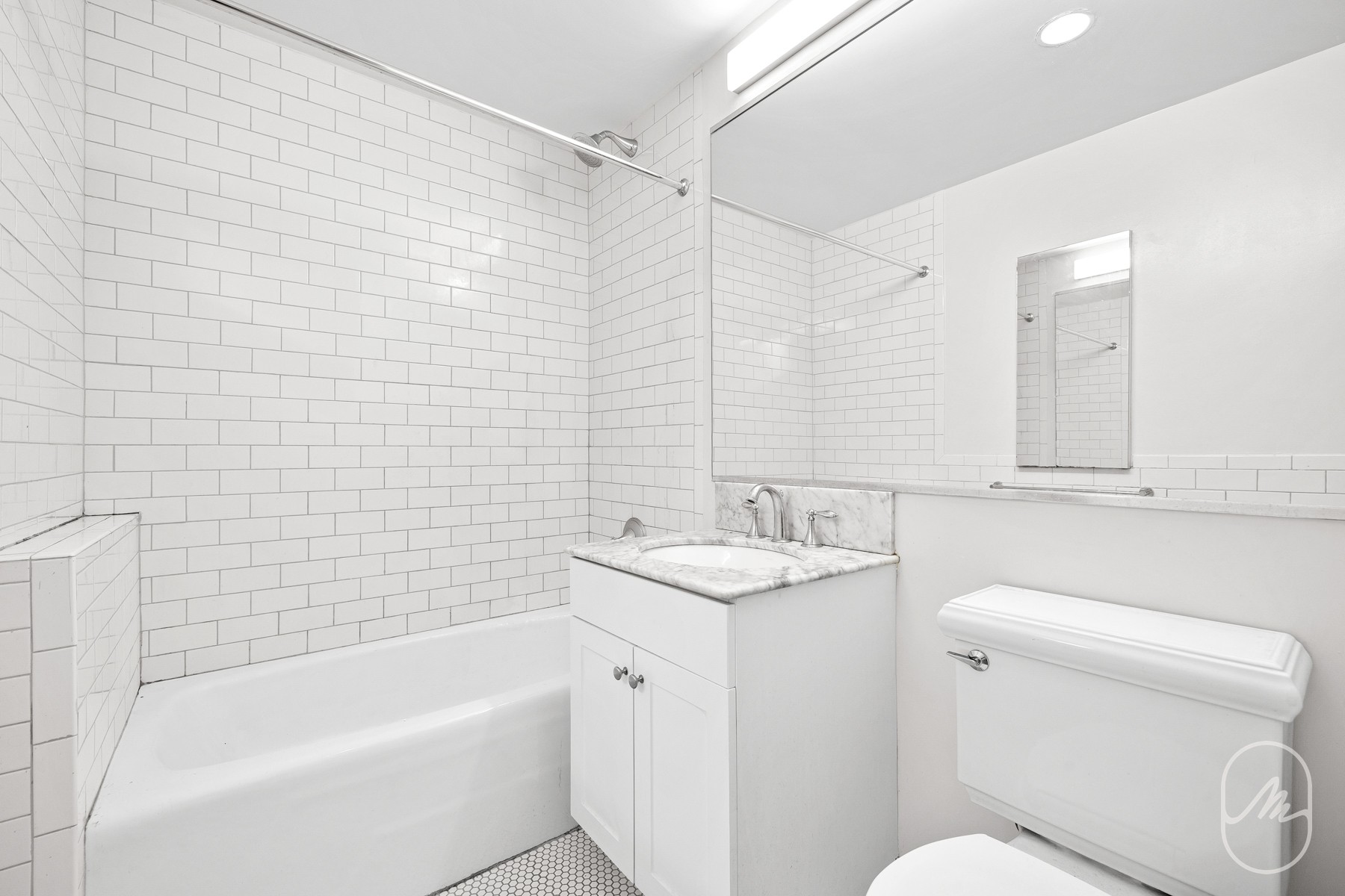 15 Park Row 9D