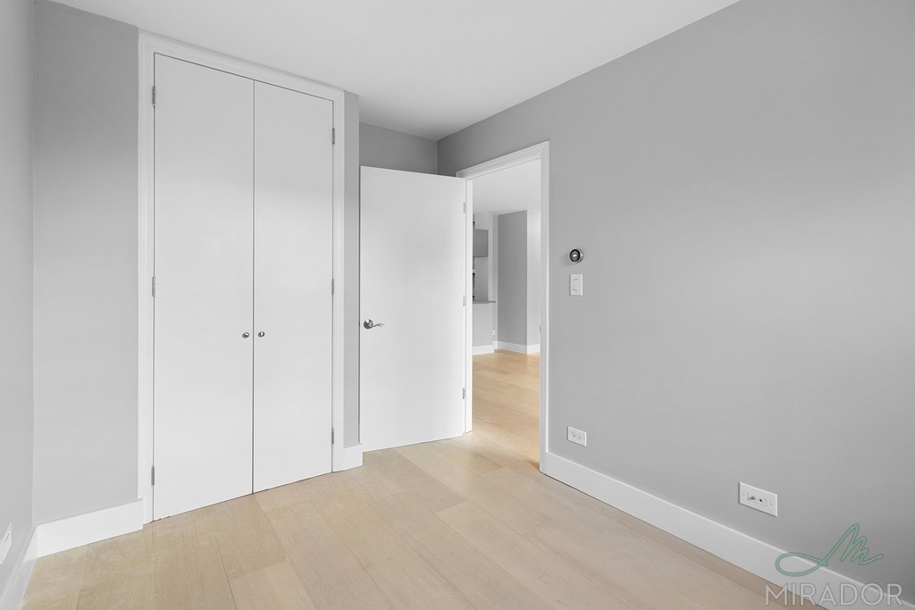 330 E 39th Street 4D
