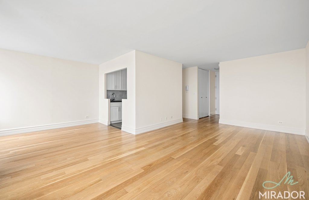 145 W 67th Street 21K