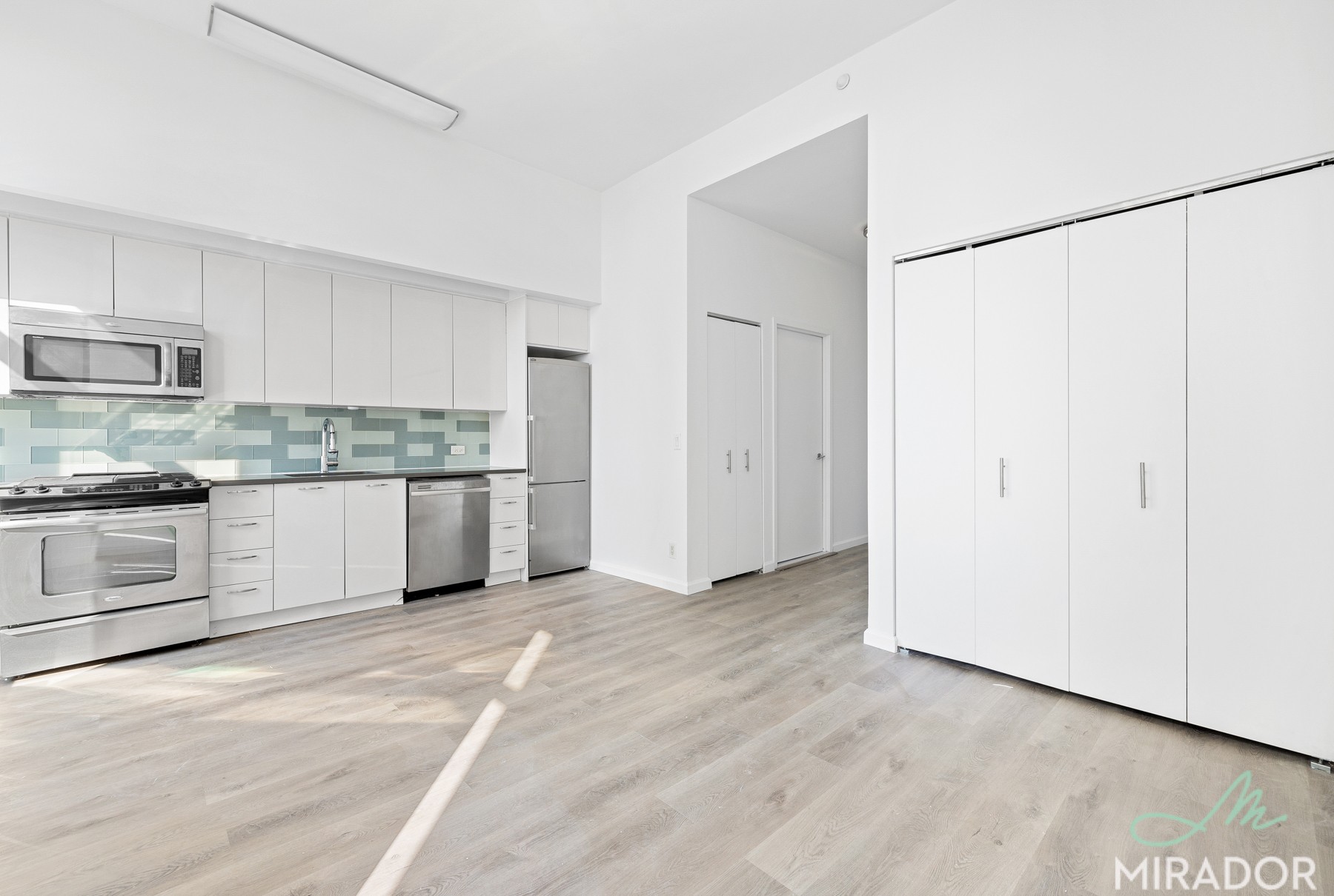 80 Dekalb Avenue 27P