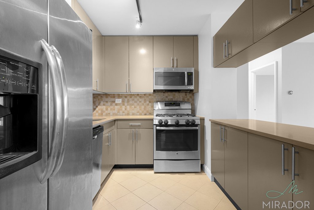 330 E 39th Street 14D