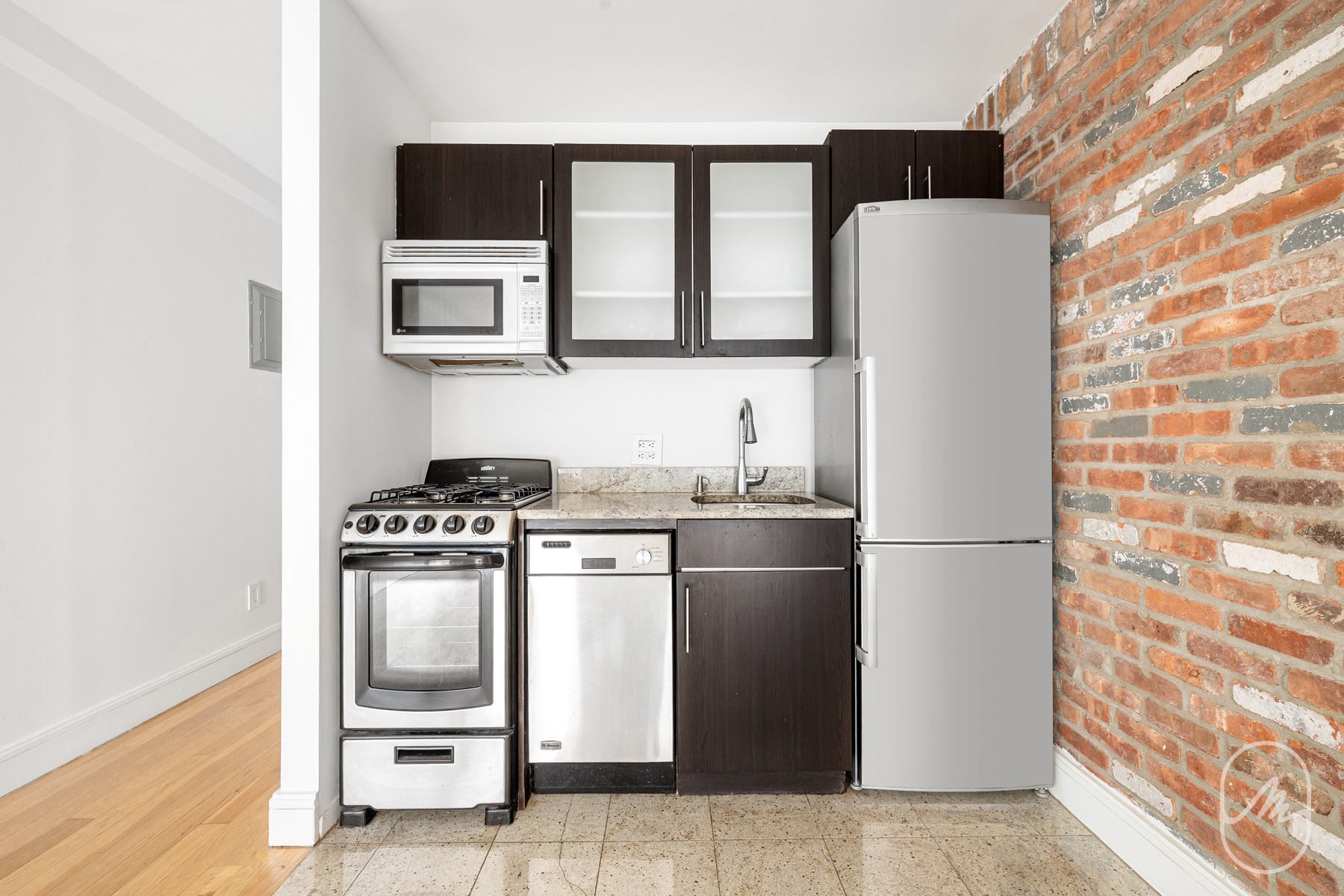 636 E 11th Street 3c