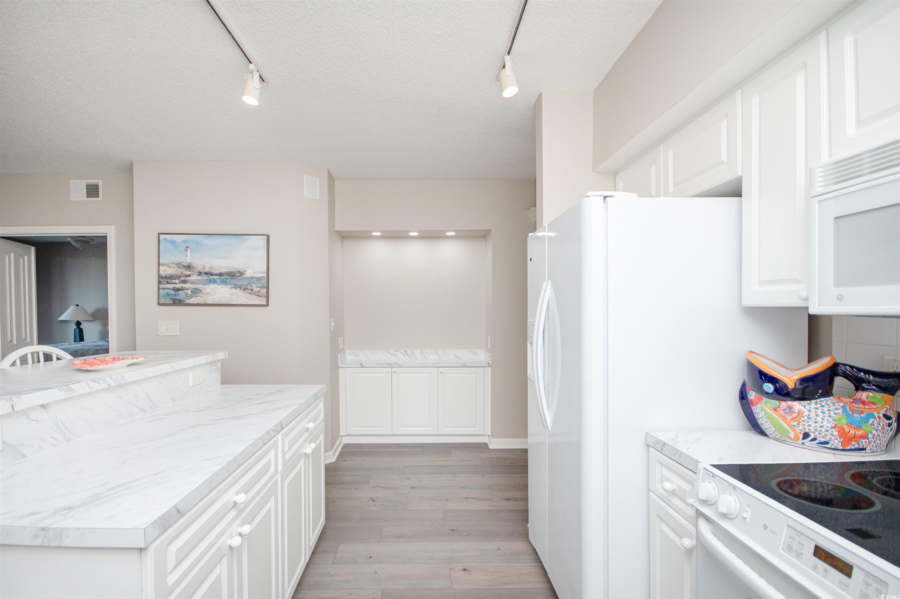 139 S Dunes Dr. Unit: Paget 103