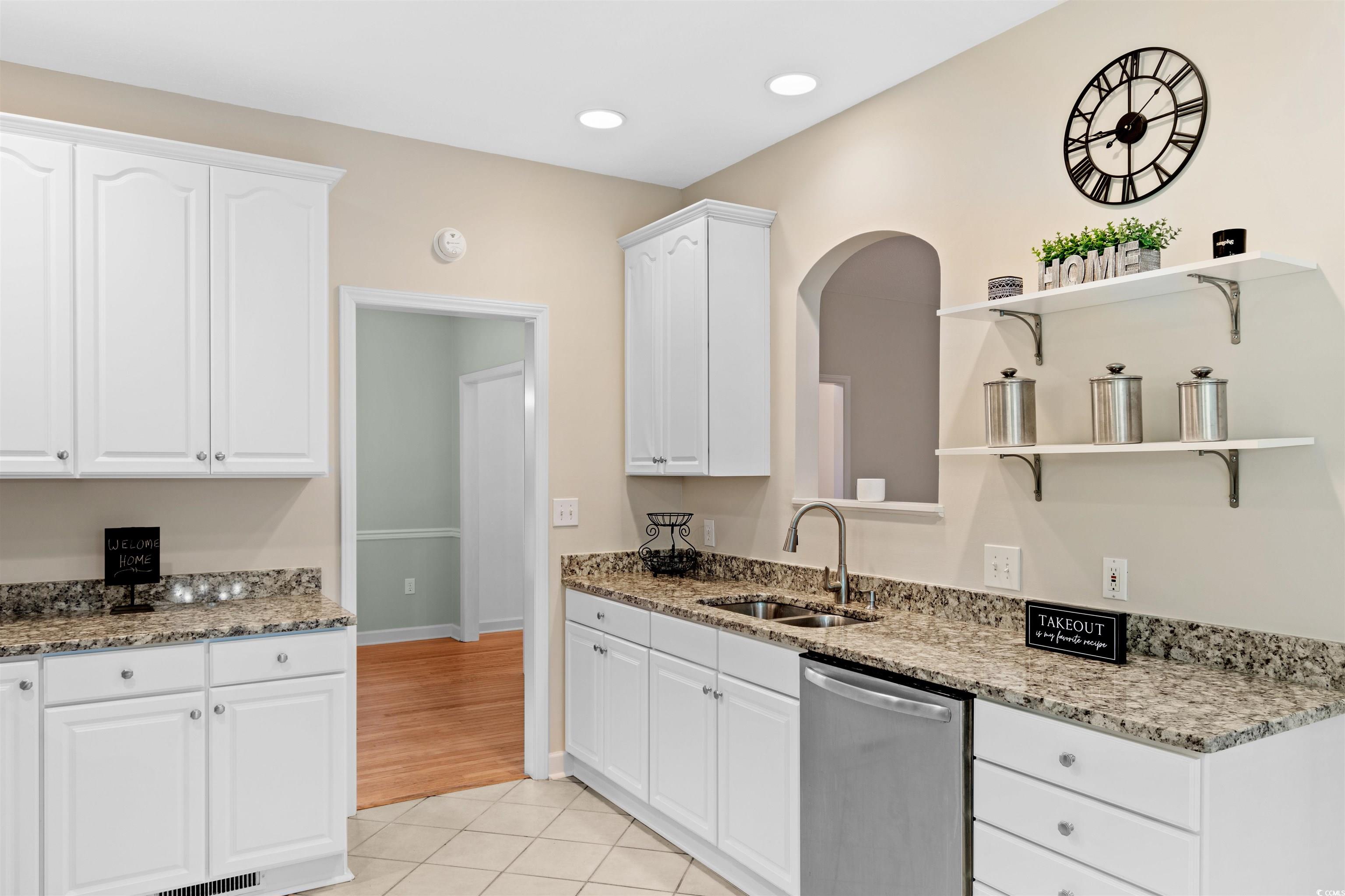 28 Abington Dr.