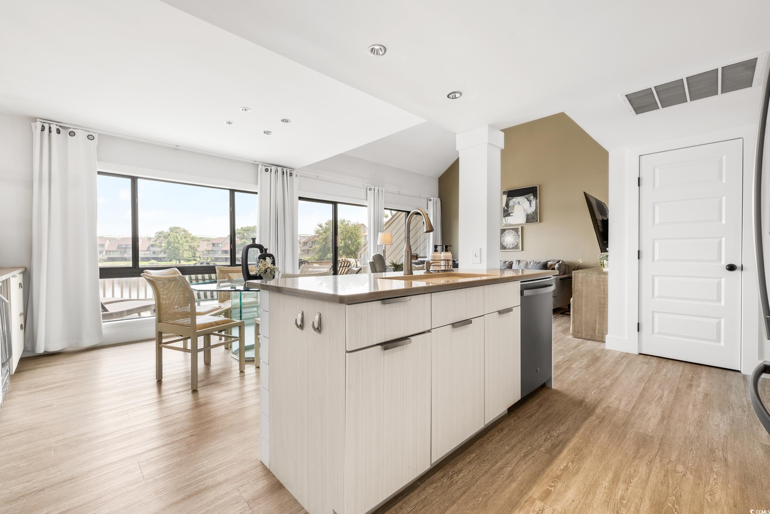 52 Lakeview Circle Unit: 98