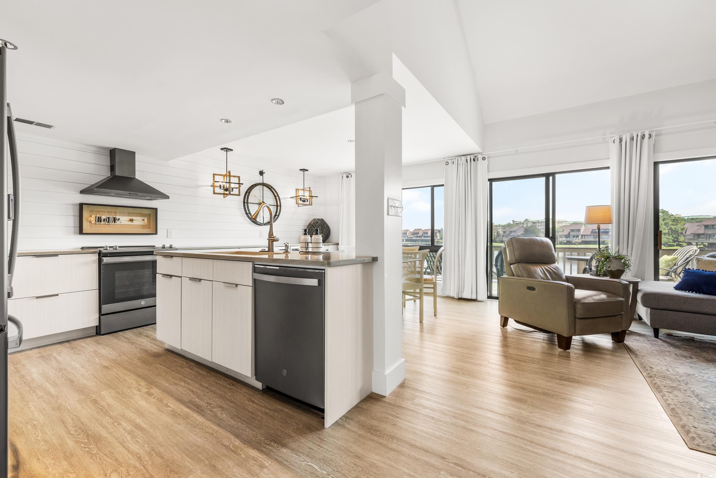 52 Lakeview Circle Unit: 98
