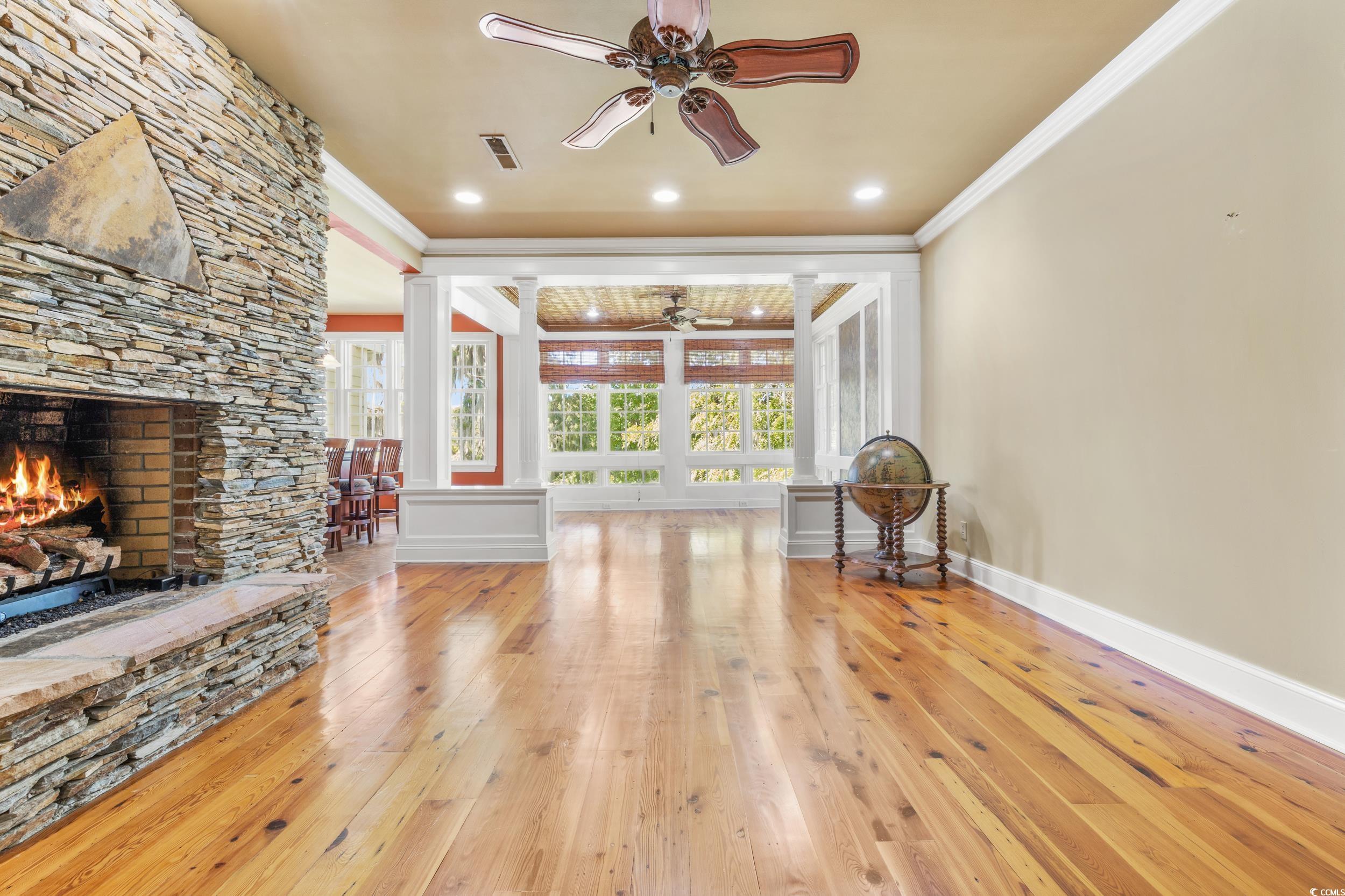 1970 Governors Landing Rd. Unit: 208