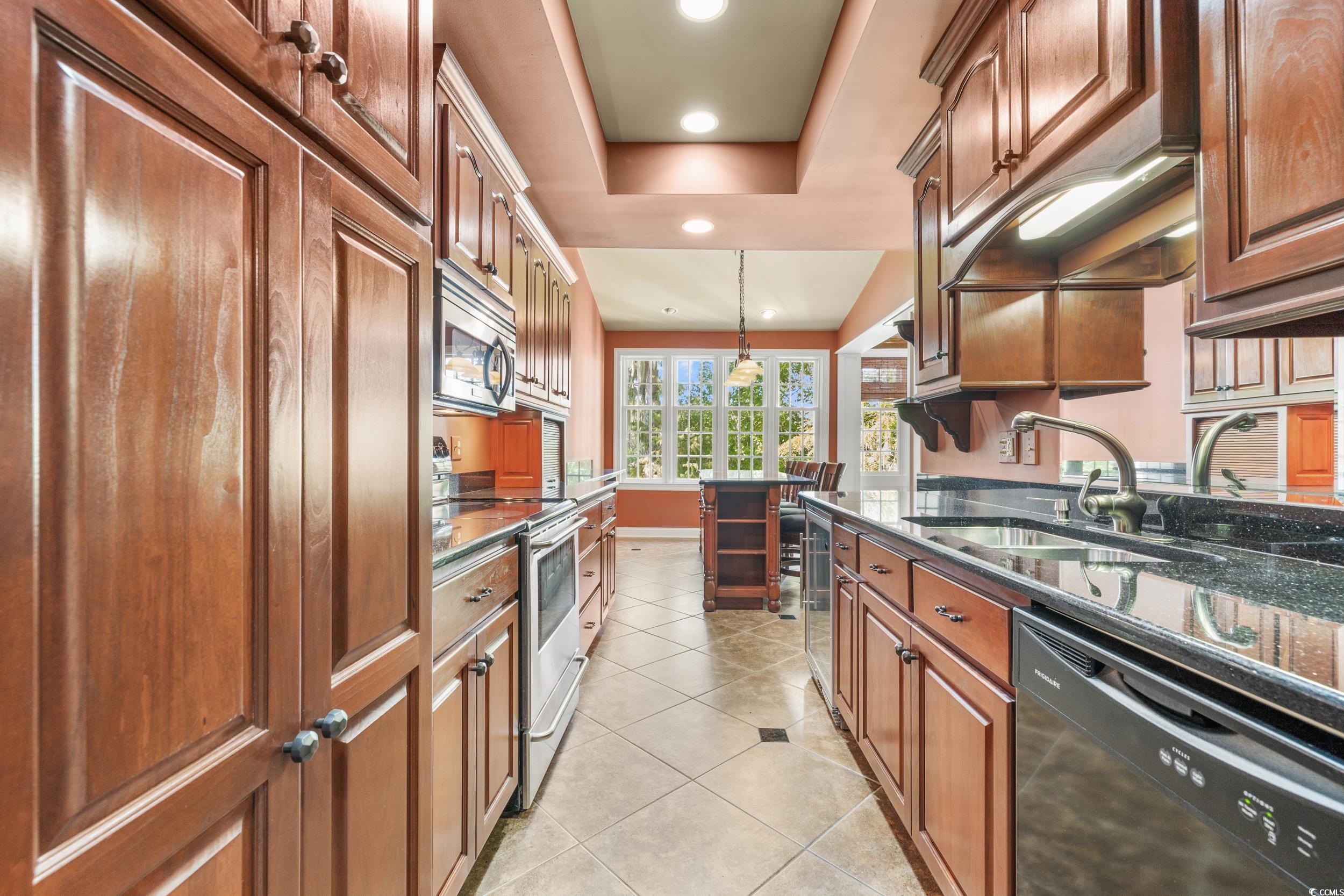 1970 Governors Landing Rd. Unit: 208