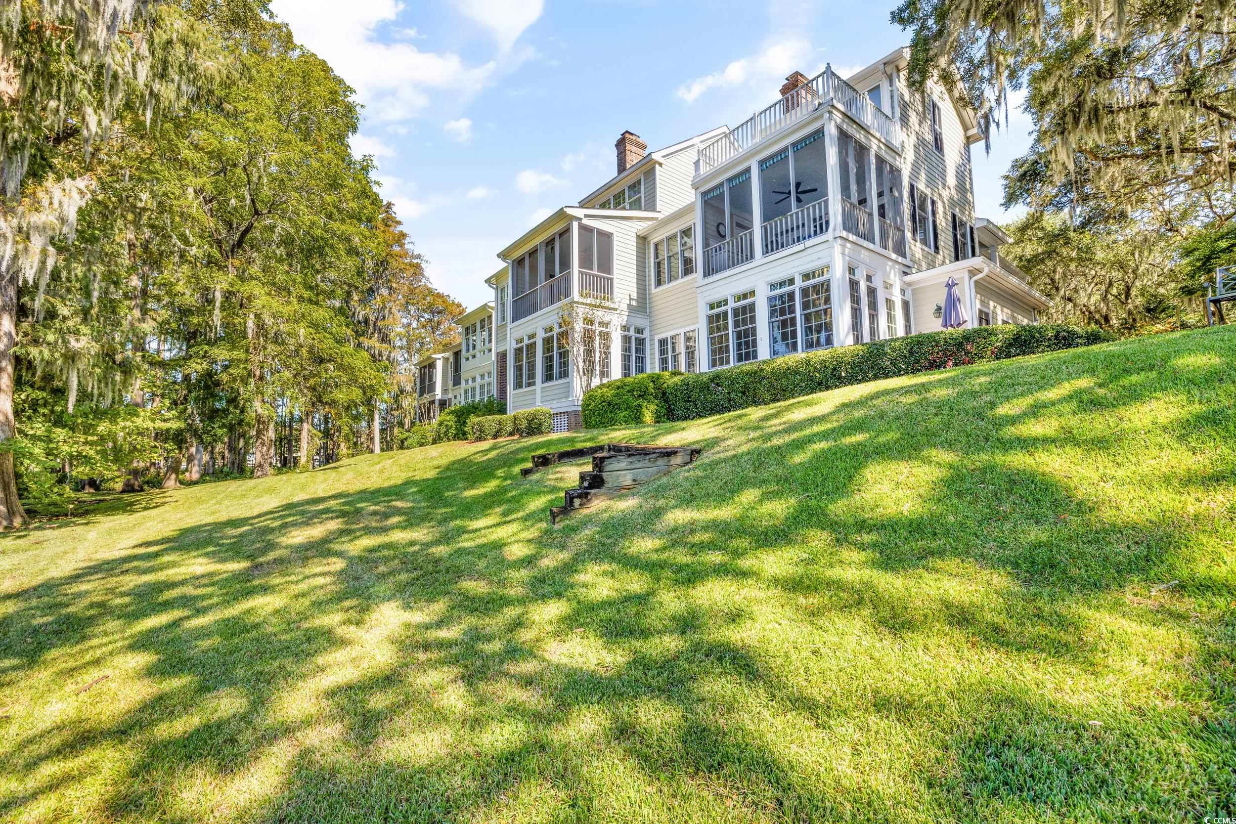 1970 Governors Landing Rd. Unit: 208