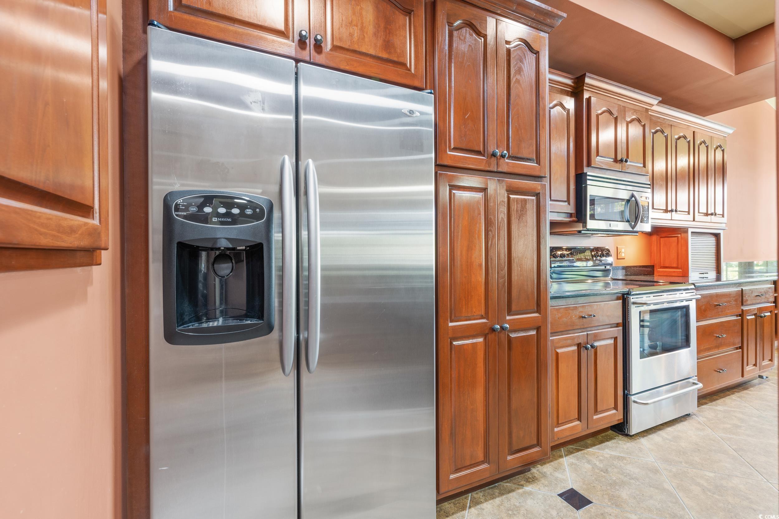 1970 Governors Landing Rd. Unit: 208