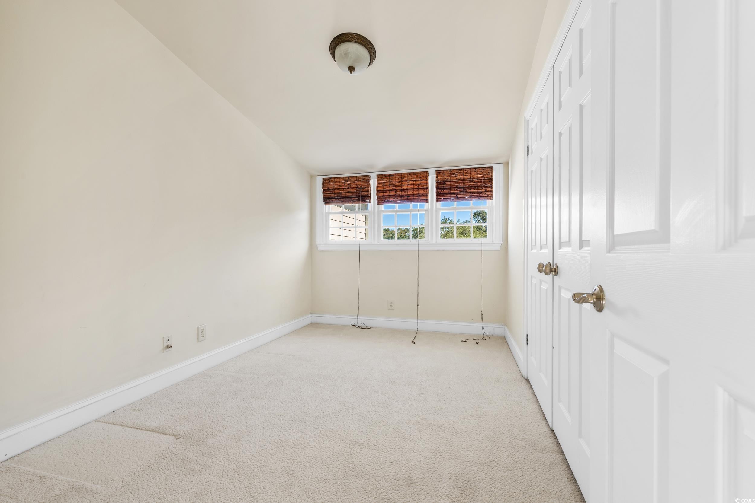 1970 Governors Landing Rd. Unit: 208