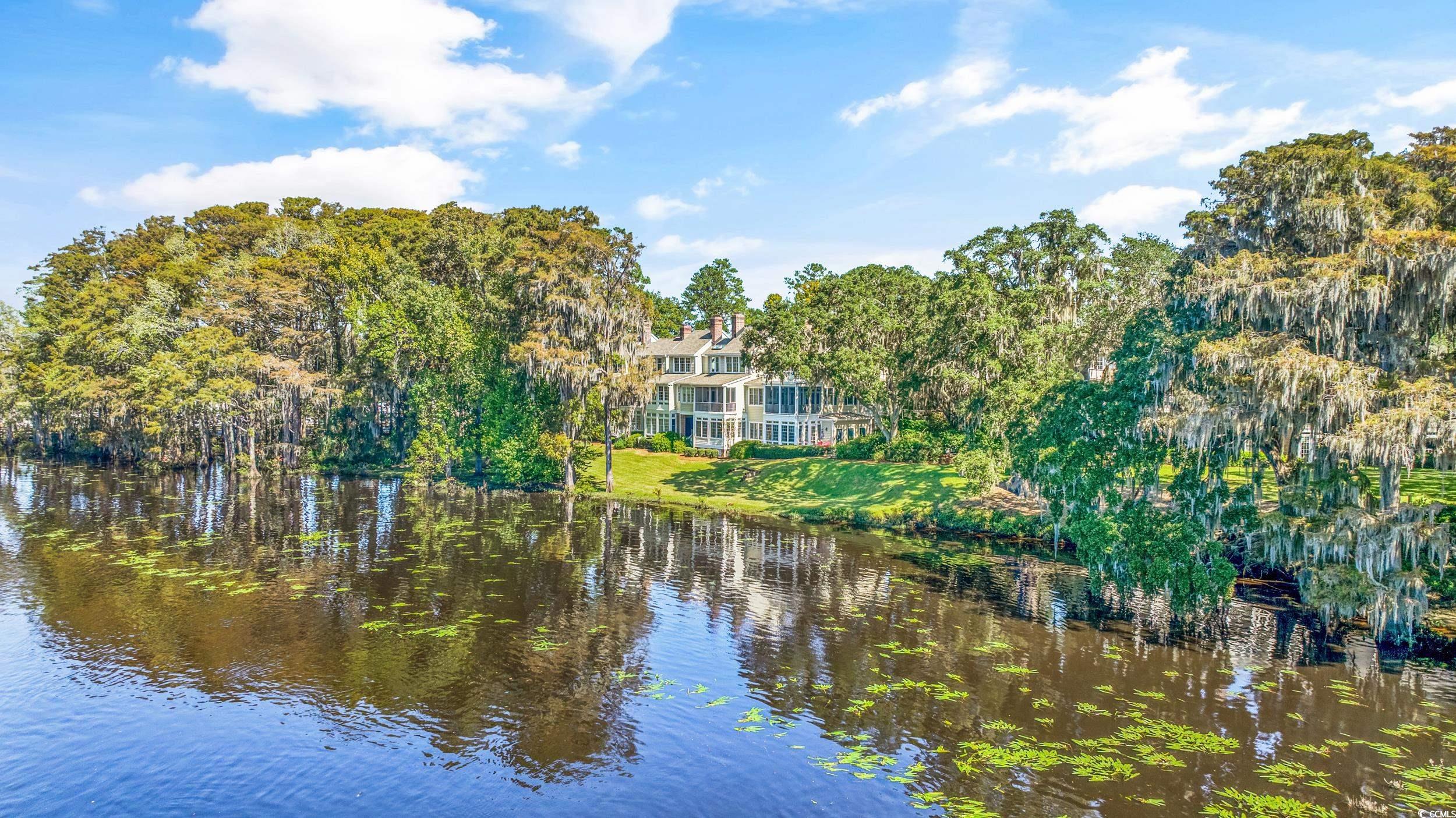 1970 Governors Landing Rd. Unit: 208
