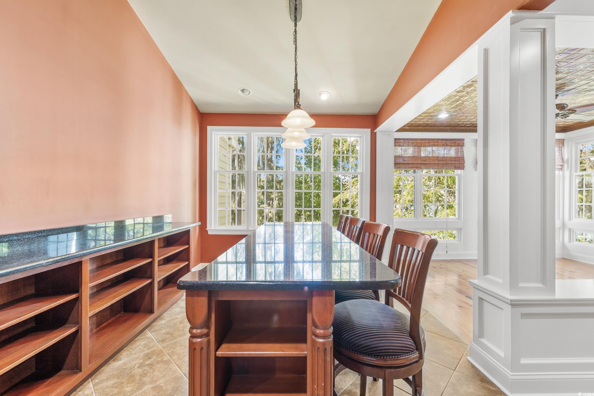 1970 Governors Landing Rd. Unit: 208