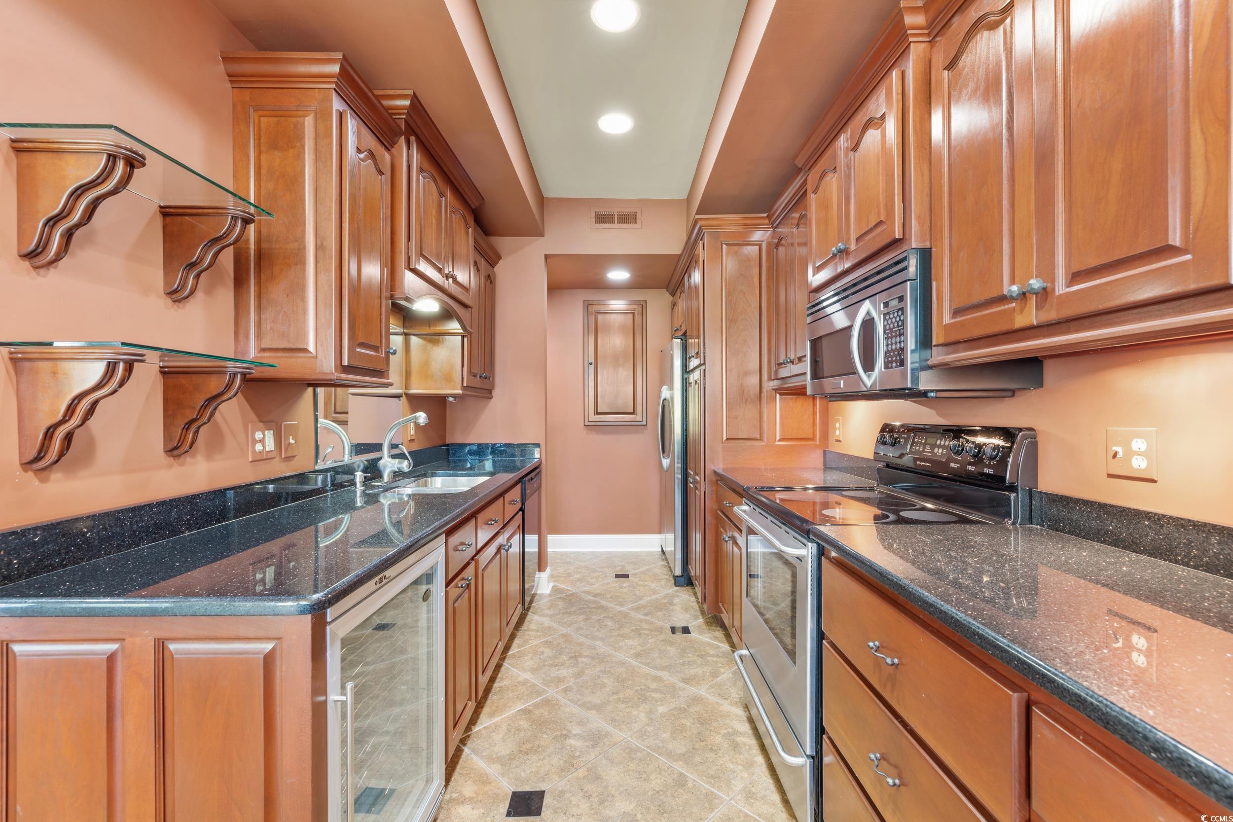 1970 Governors Landing Rd. Unit: 208