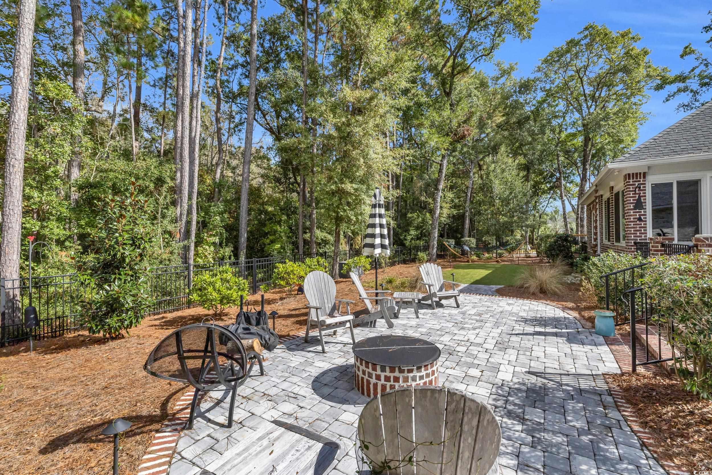 220 Hunters Oak Ct.