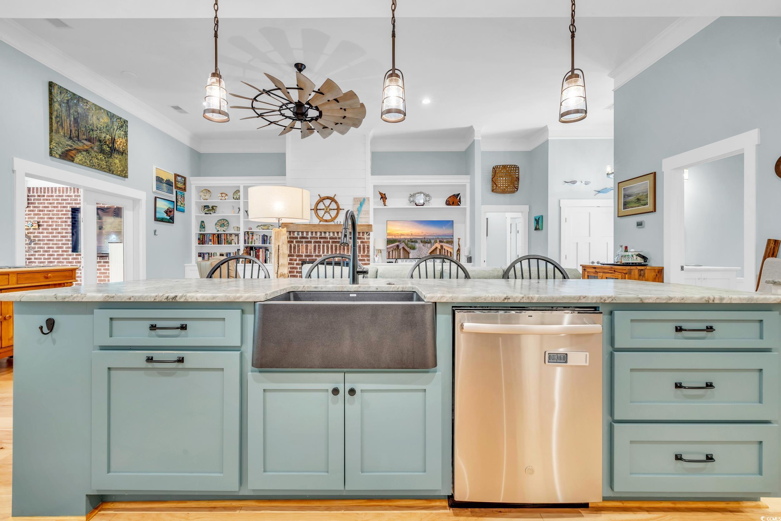 220 Hunters Oak Ct.