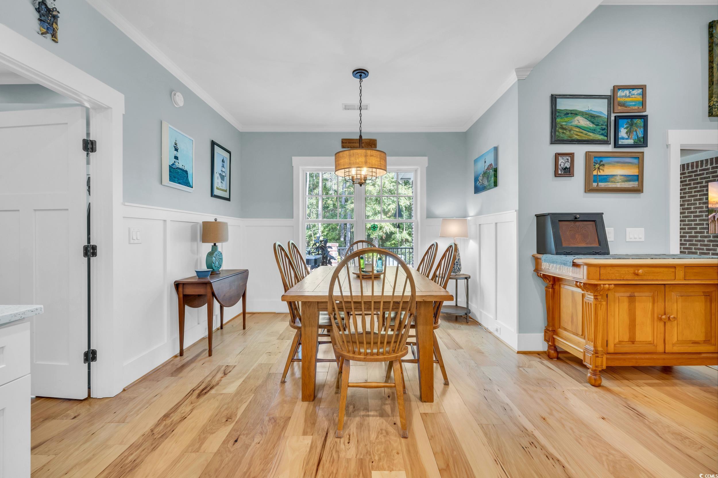 220 Hunters Oak Ct.