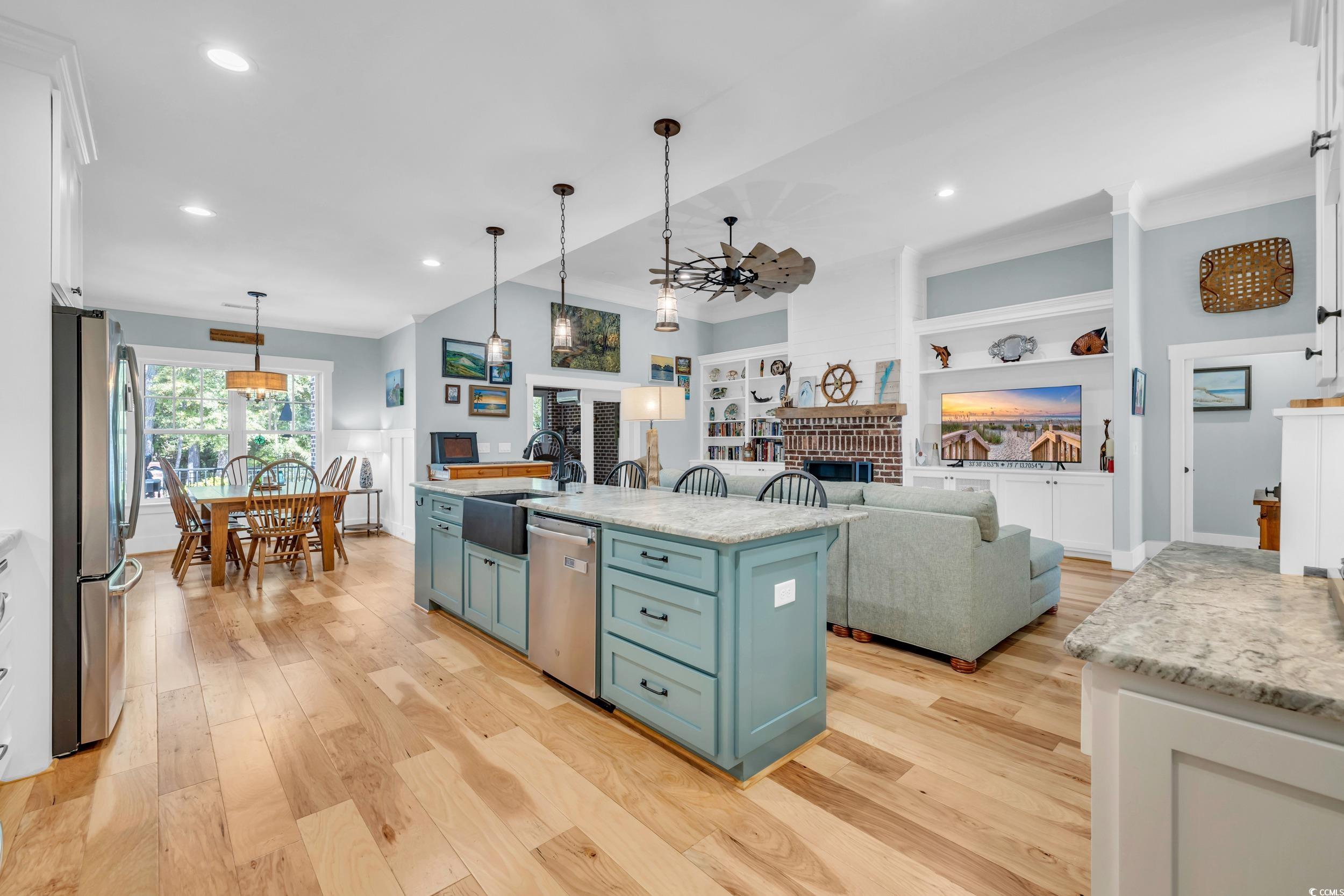 220 Hunters Oak Ct.