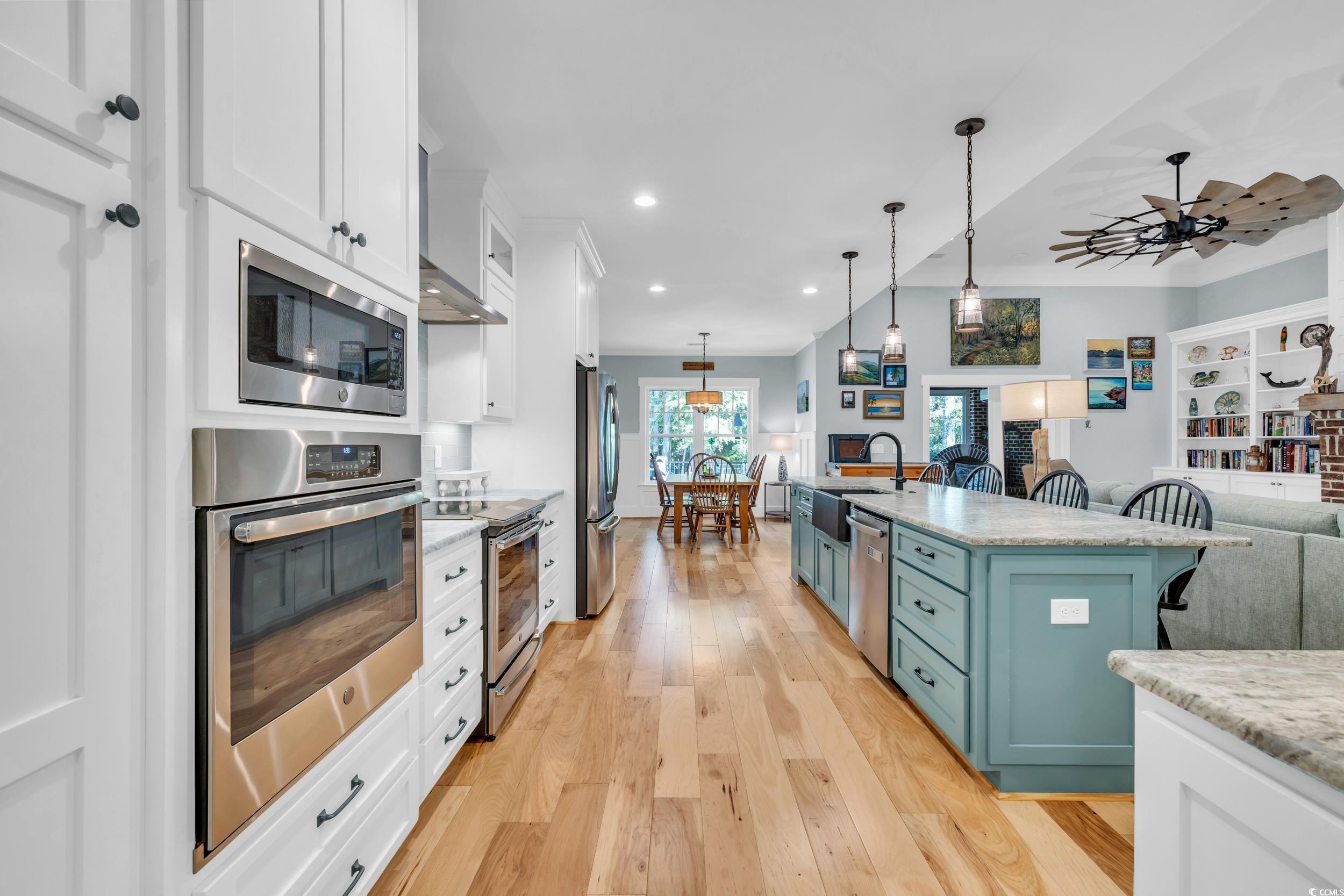 220 Hunters Oak Ct.
