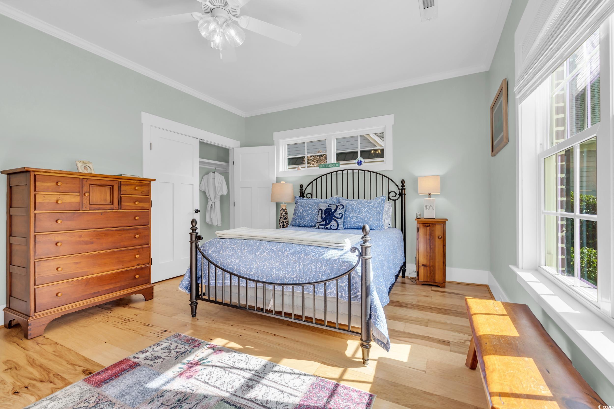 220 Hunters Oak Ct.
