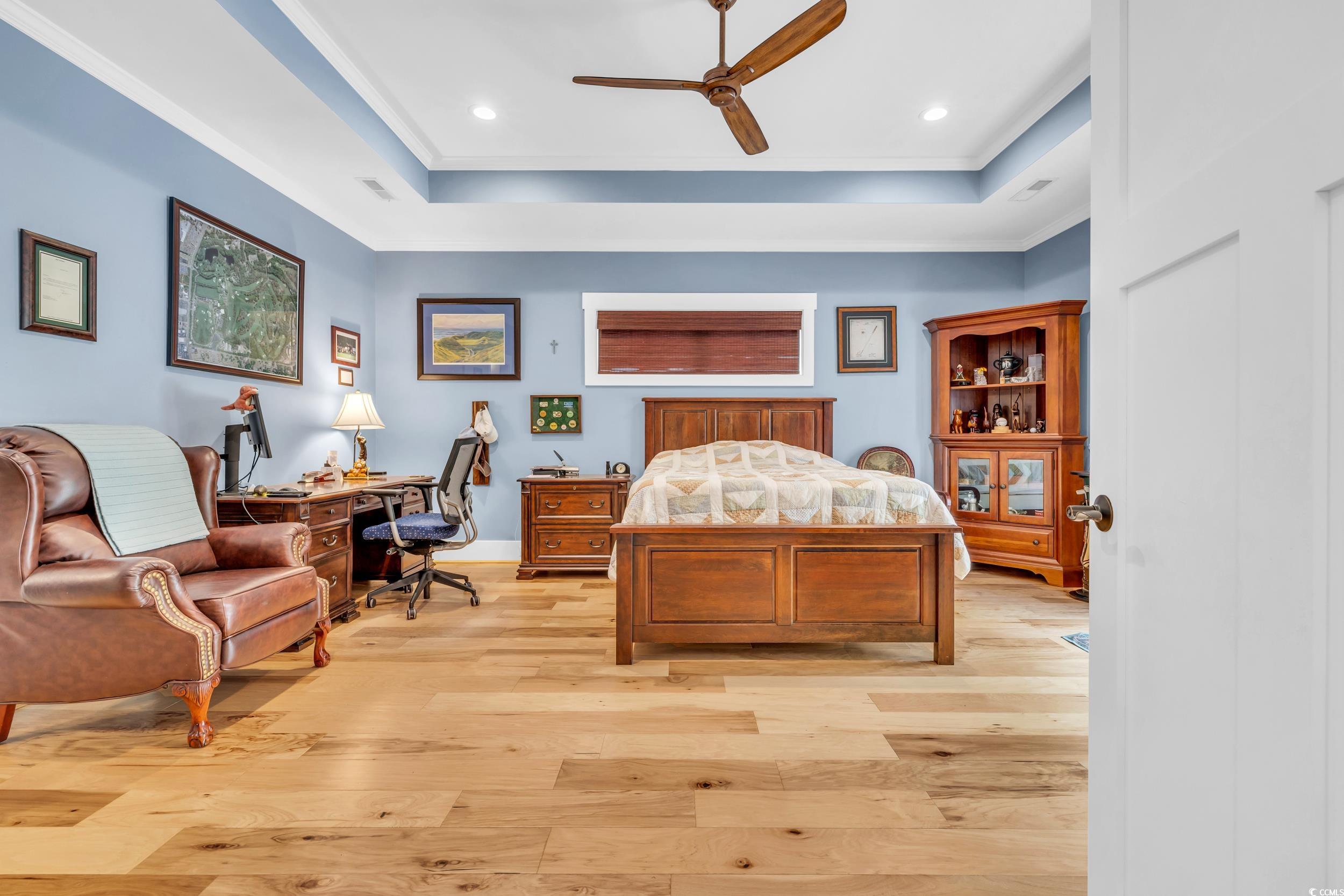 220 Hunters Oak Ct.