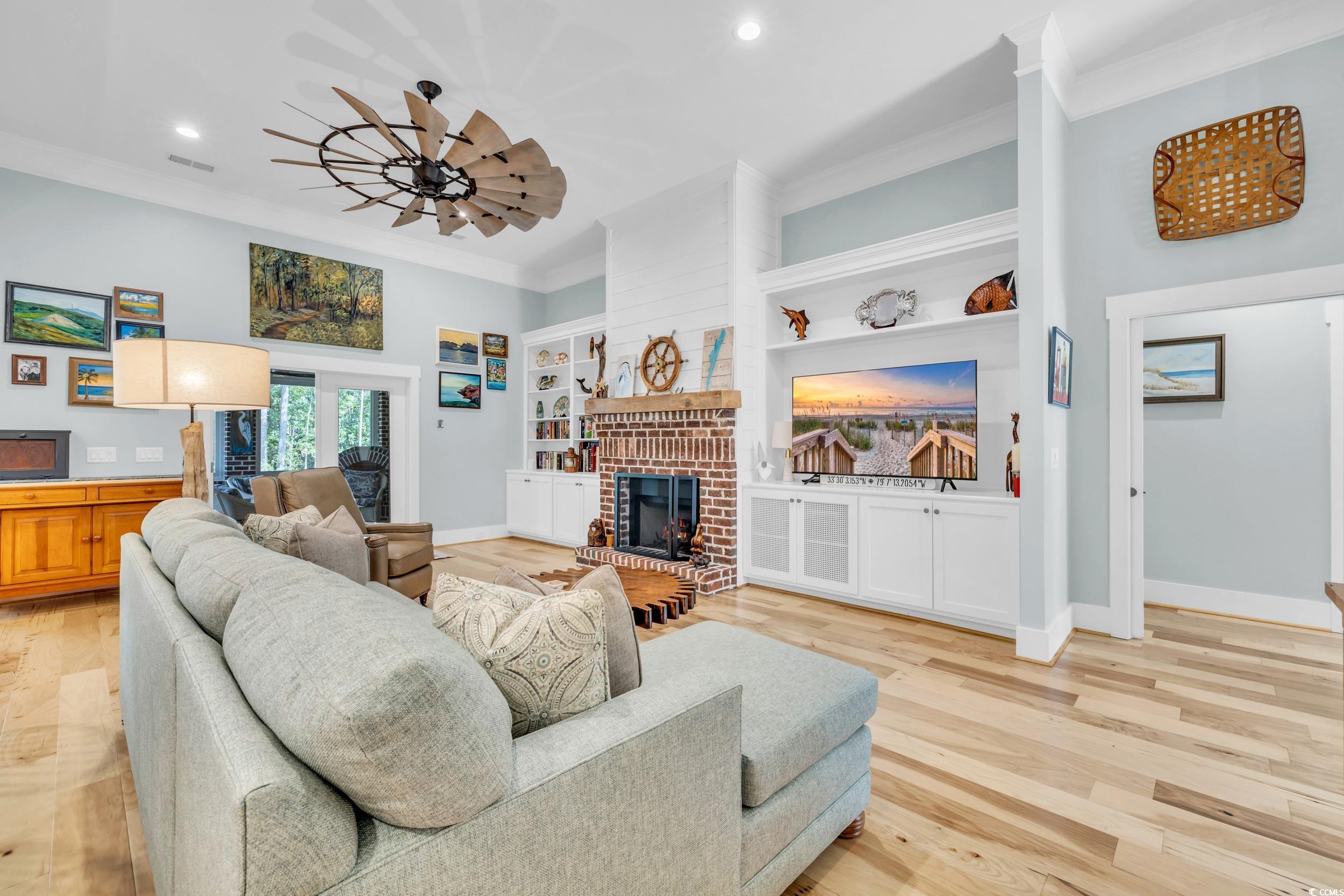220 Hunters Oak Ct.