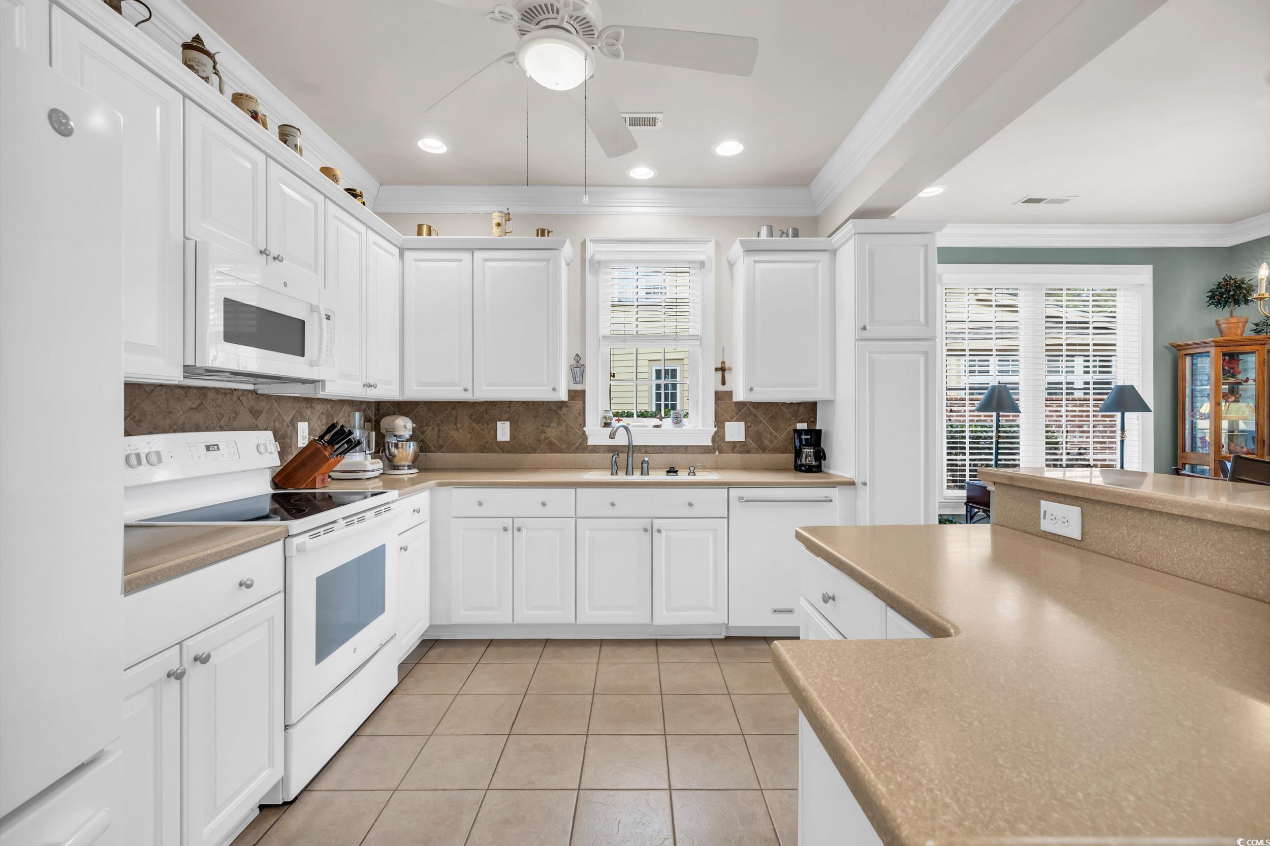 421 Huntington Lake Circle Unit: 82