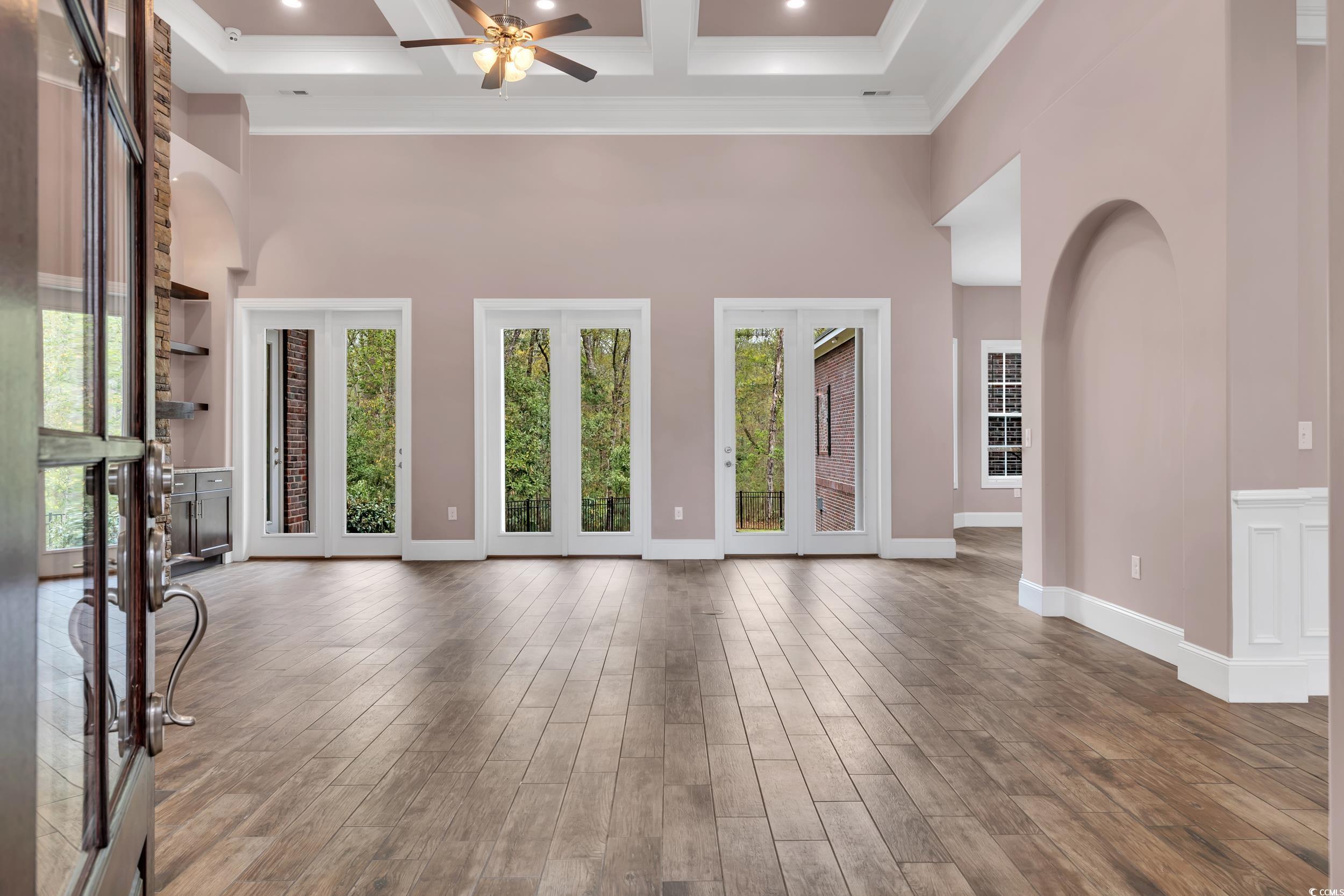 653 Whispering Pines Ct.