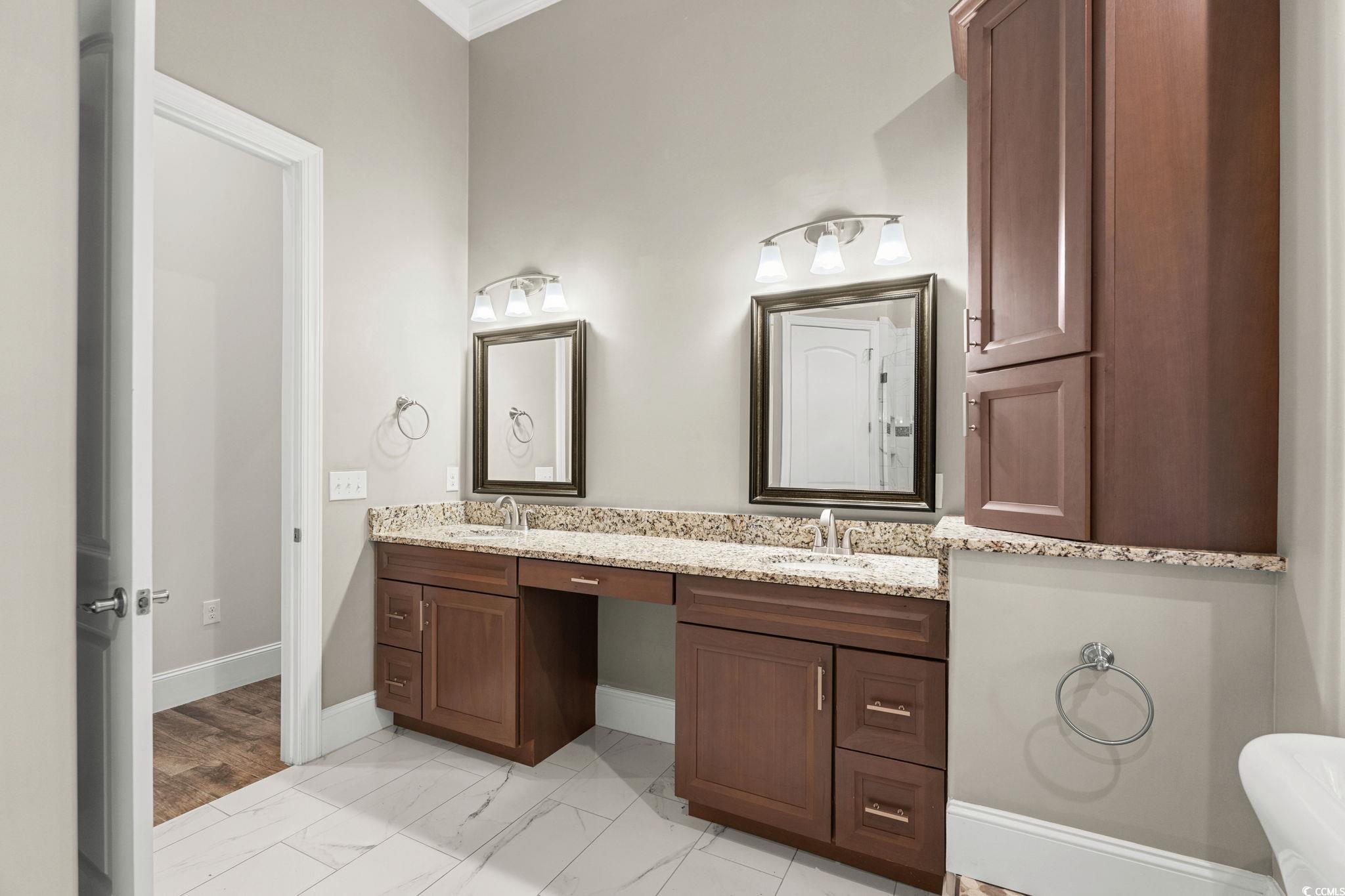 653 Whispering Pines Ct.