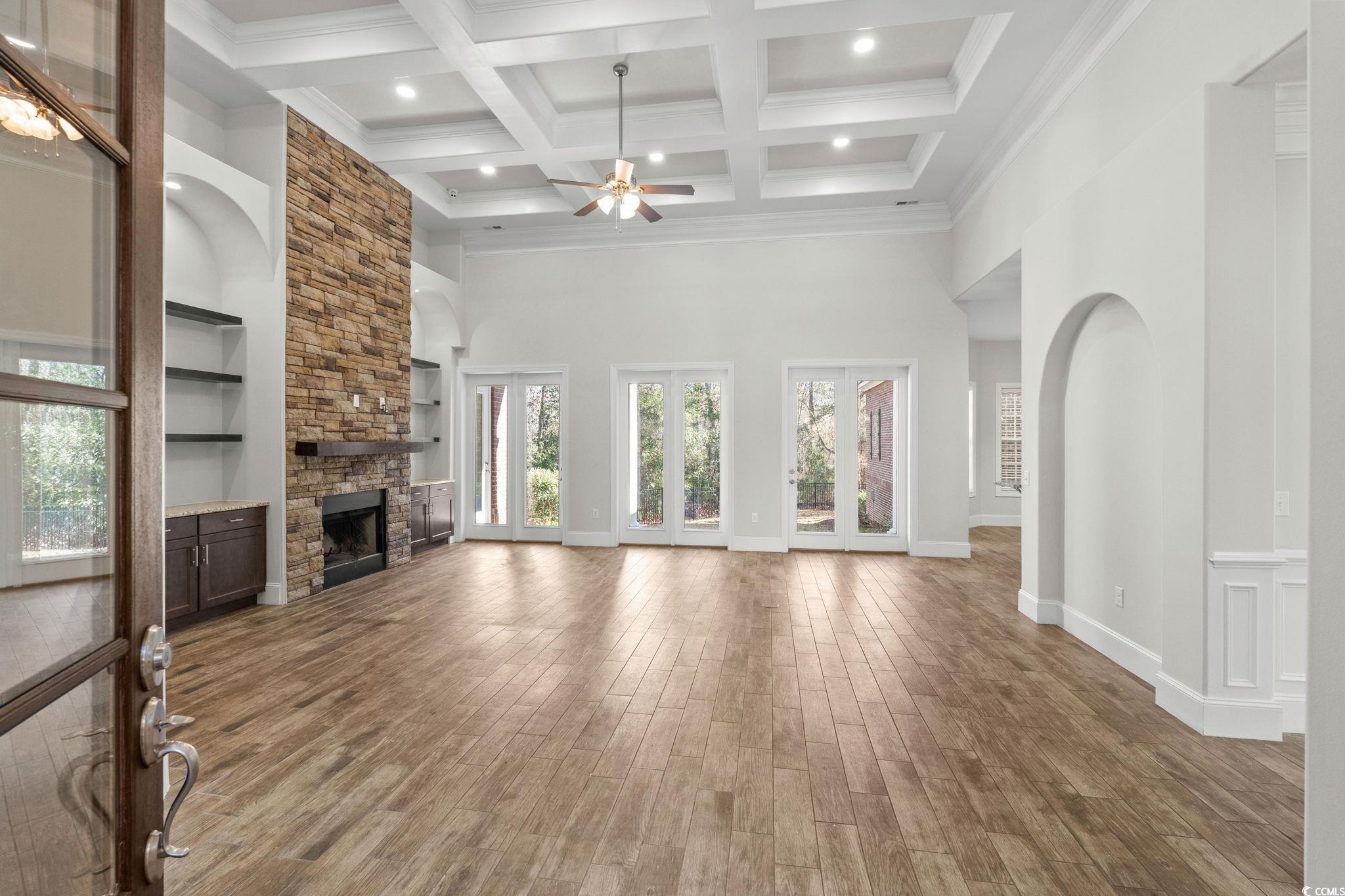 653 Whispering Pines Ct.